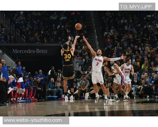 2018年NBA勇士与活塞精彩对决回顾与赛后分析